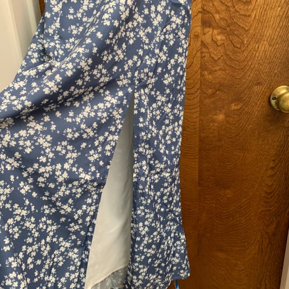 Blue Floral A-Shape Midi Dress - Picture 4 of 7